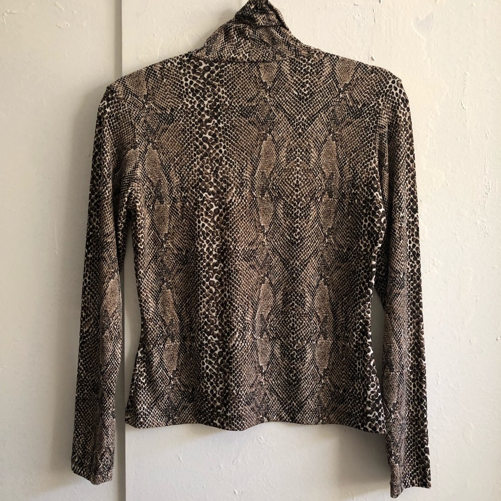 Snake Skin TurtleNeck Design - Picture 3 of 4